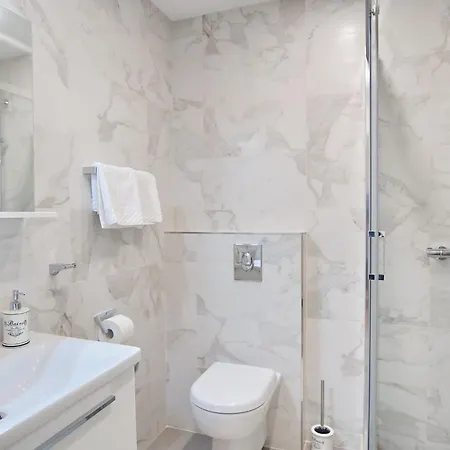 Sweet Escape - With Terrace And Sea View 1 דירה דוברובניק